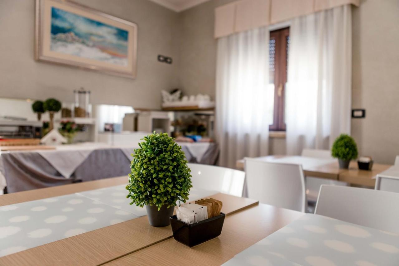 Hotel Halanus And 3*
