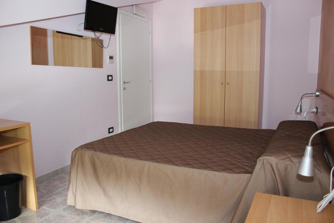 Halanus And Hotel