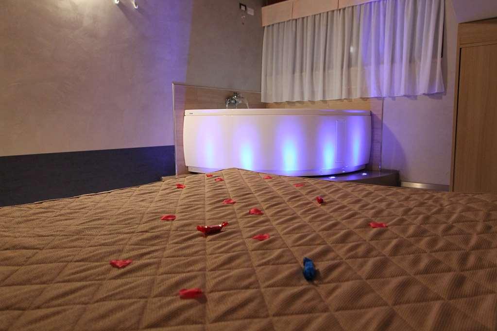 Hotel Halanus And 3*